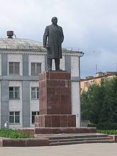 Карачев. Памятник Ленину