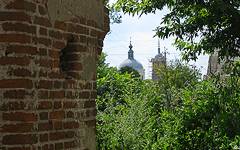 Севск. Вид церкви Воздвижения из церкви Михаила Архангела
